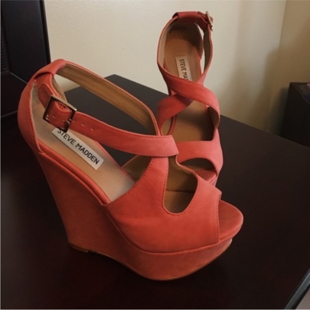 Coral, suede wedges from Steve Madden